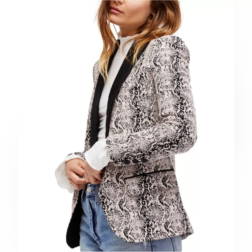 Free People Modern Fem Blazer in black and tan pattern- XS